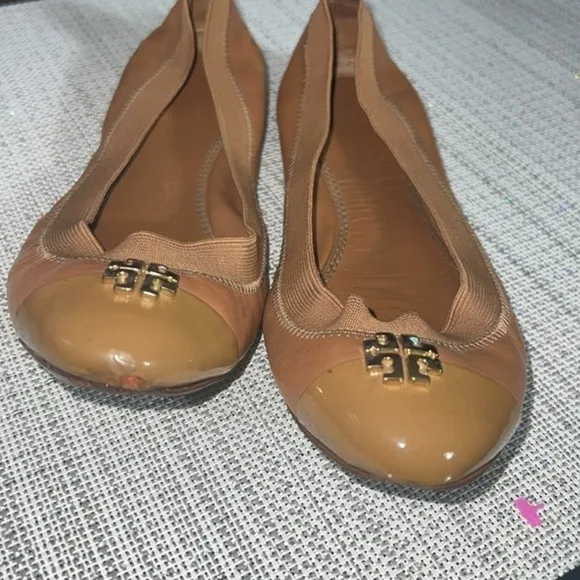 Tory Burch Flats size 7.5, pre loved 🥰