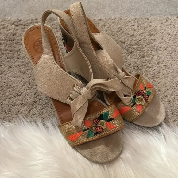 ✨Tory Burch Geraldine Raffia &amp; Linen Heels✨