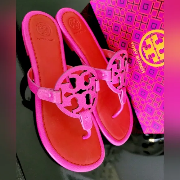Tory Burch Miller Tumbled Leather Thong Sandals Imperial Pink/Brill8ant Red 9
