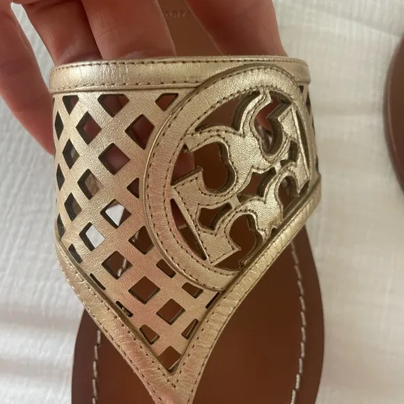 Tory Burch Sandals Gold Flats Sz 7