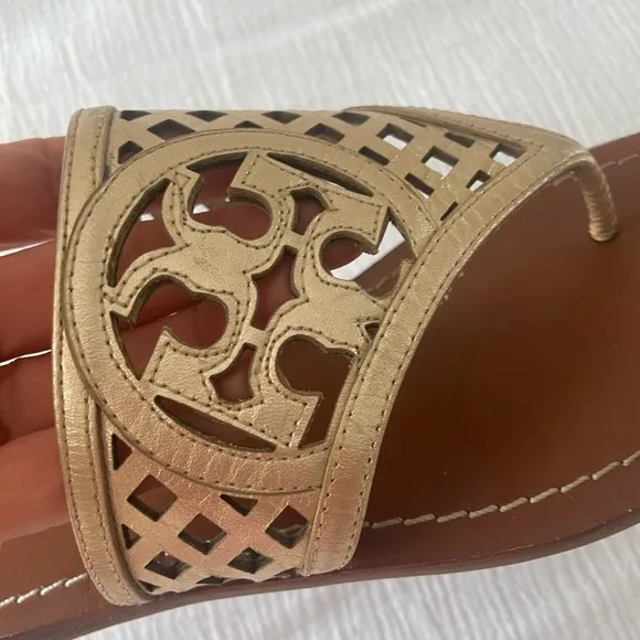 Tory Burch Sandals Gold Flats Sz 7