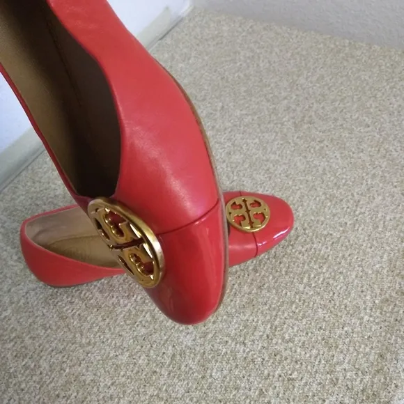 Tory Burch T Medallion Orange Leather Flat Shoes