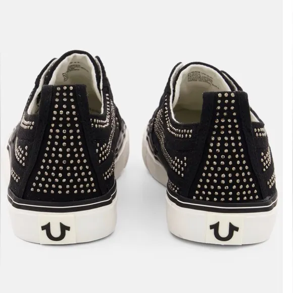 ❤️True Religion Women Aubrie Silver Stud Casual Shoes,Black/Silver new with tag