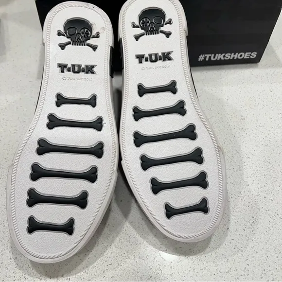 T.U.K. BLACK TWILL NO-RING VLK SNEAKER US 4 (Boys) or EUC 37 UNISEX. New.