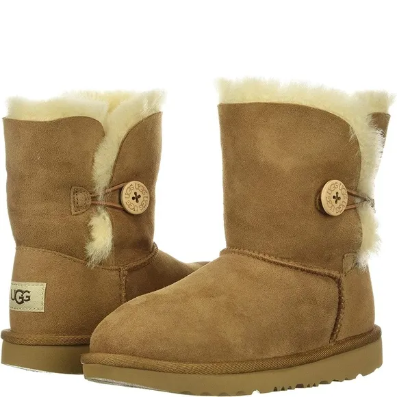 UGG Big Kids Bailey Button II Boots Chestnut Size 13K