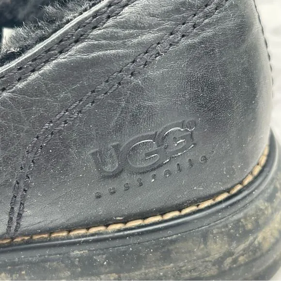 UGG, Black Leather Slip On Shoes. Size 7. In excellent condition!