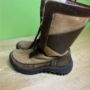 UGG boots brown boots cize 7 good condition