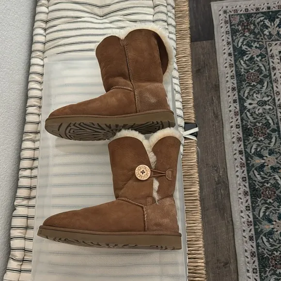 Ugg Boots US size 7, EU 38