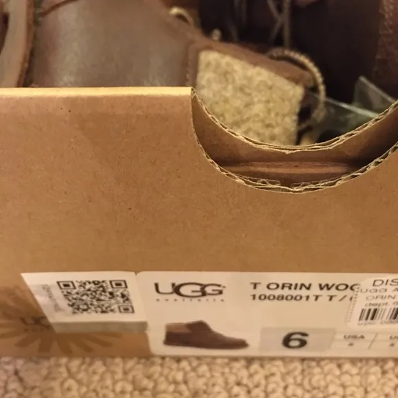 Ugg brand toddler boys boots size 6