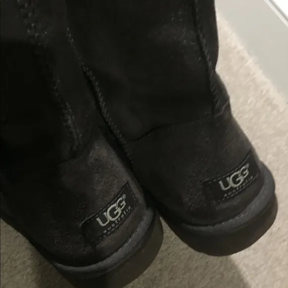 Ugg Brown Bailey Button Boots Sz 8