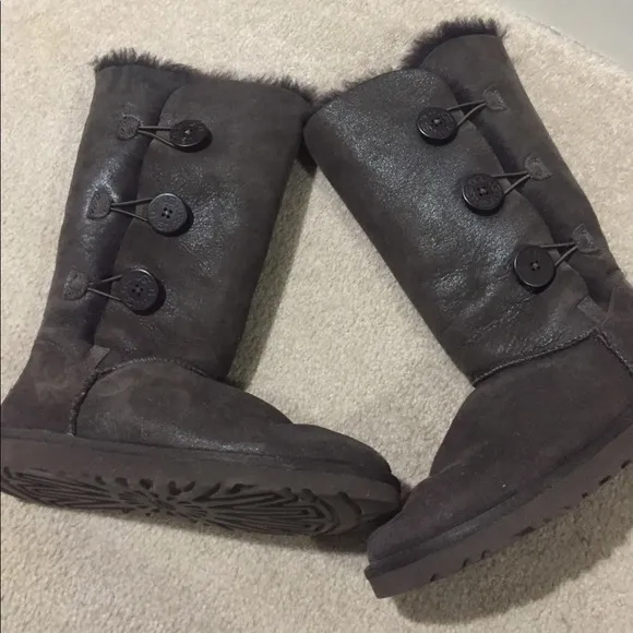 Ugg Brown Bailey Button Boots Sz 8