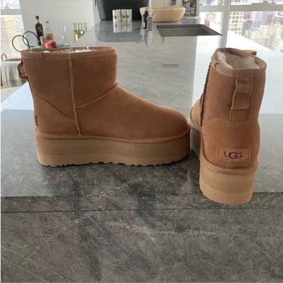 UGG Classic Mini Platform Boots Chestnut