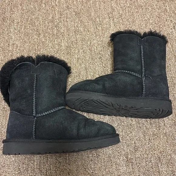 Ugg K Ebony USA kids size 2. EU 32
