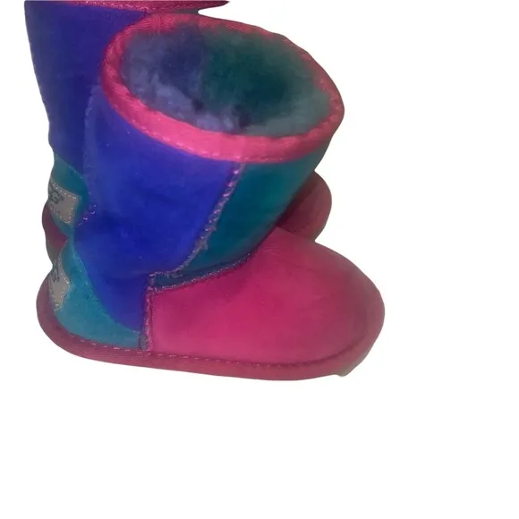 𝅺Ugg kid girls pink green blue color block boots size 8