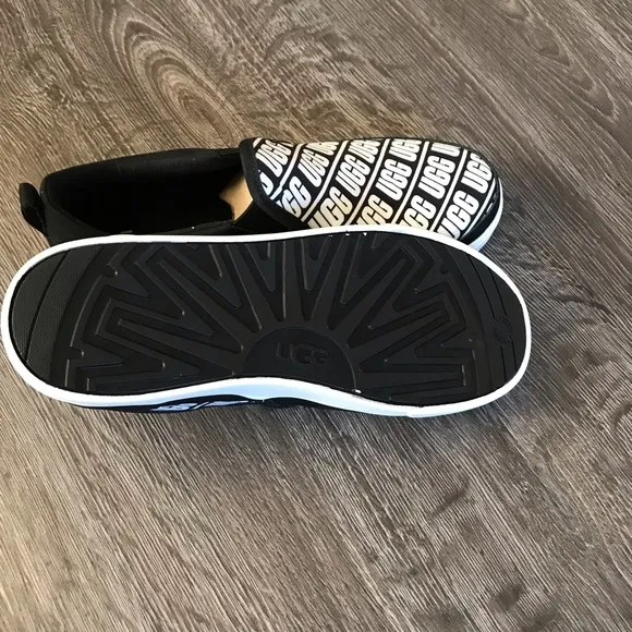 Ugg kids unisex child caplan sneakers