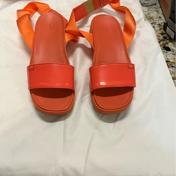 UGG. Lennox Sandals