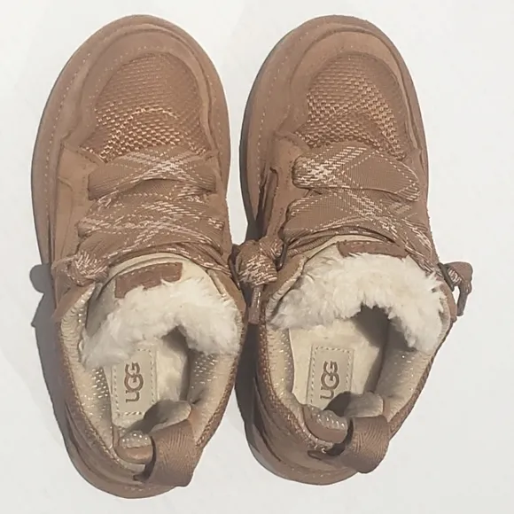 UGG Lowmel Lace Up Sneakers