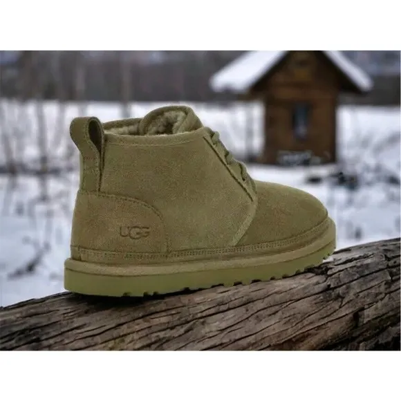 UGG Neumel Olive Drab Green Lace Up Chukka Boots Womens 12 NEW Fast Shipping