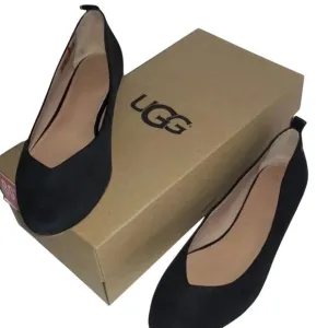 UGG women's black flats shoes