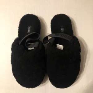 UGG WOMEN'S NEW BLACK SANDALS SIZE: 9