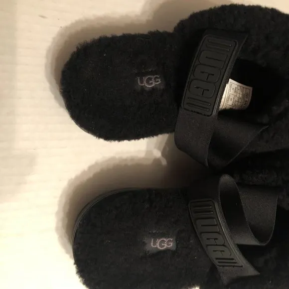 UGG WOMEN'S NEW BLACK SANDALS SIZE: 9
