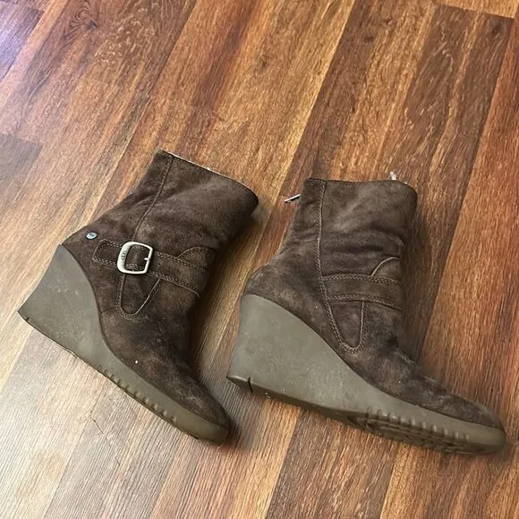 Ugg boots size 9