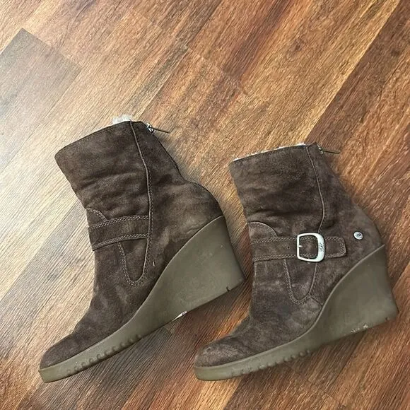 Ugg boots size 9