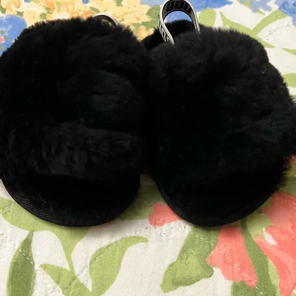 Uggs baby sandals new