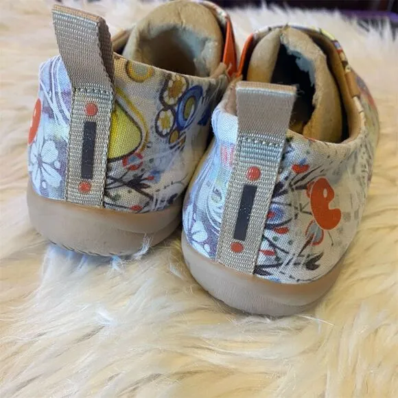 UIN Women's Canvas Slip-On Sneakers Size 9 Art Painted Cat Design