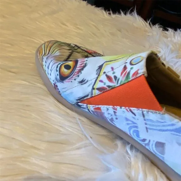 UIN Women's Canvas Slip-On Sneakers Size 9 Art Painted Cat Design