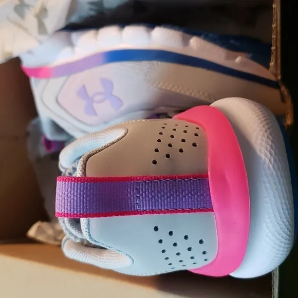 UNDER Armour Girls Assert Sneakers