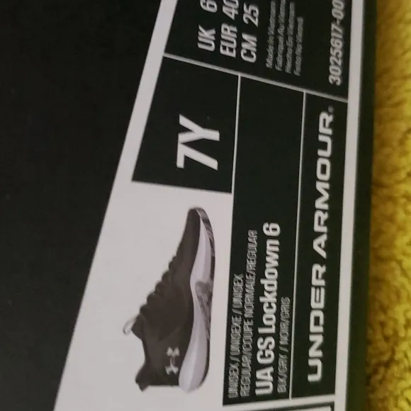 UNDER Armour Girls Sneakers👟