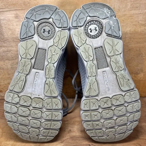Under Armour HOVR Infinite REFLECTIVE Womens Sz 7.5 Running Shoes Sneakers Gray