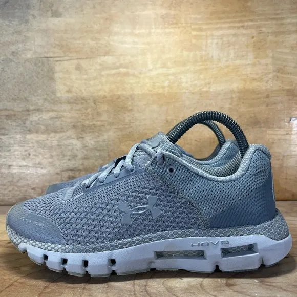 Under Armour HOVR Infinite REFLECTIVE Womens Sz 7.5 Running Shoes Sneakers Gray