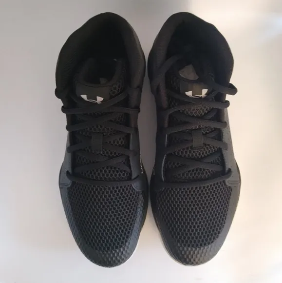 Under Armour Unisex Kids Jet Sneakers Black 6.5Y