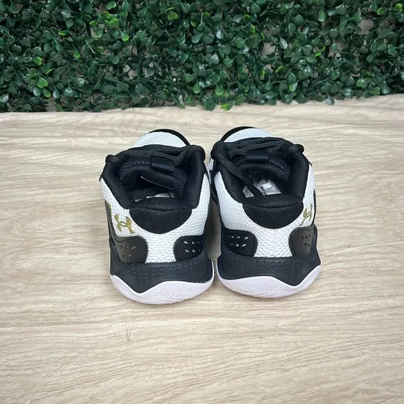 Under Armour Unisex Sneakers - Black and Gold - 11