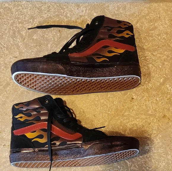UNIQUE! Vans Filmore Hi Faded Flame - men's size 9