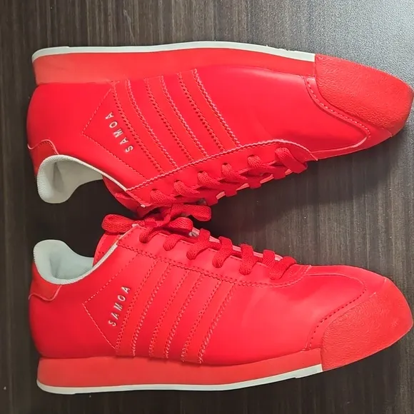UNISEX Adidas Samoa Red Sneakers Size 6