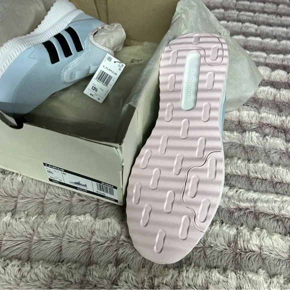 Unisex Adidas XPLRPuLSE LightBlue Sneakers Size 13.5
