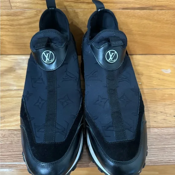 Unisex Black Louis Vuitton Sneakers