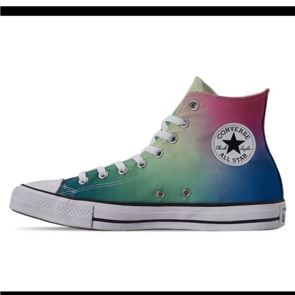 Unisex Chuck Taylor Converse sneakers high top M5 W7
