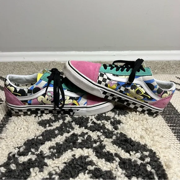 Unisex Limited Edition Vans Old Skool Disney 80s Mickey Sneakers