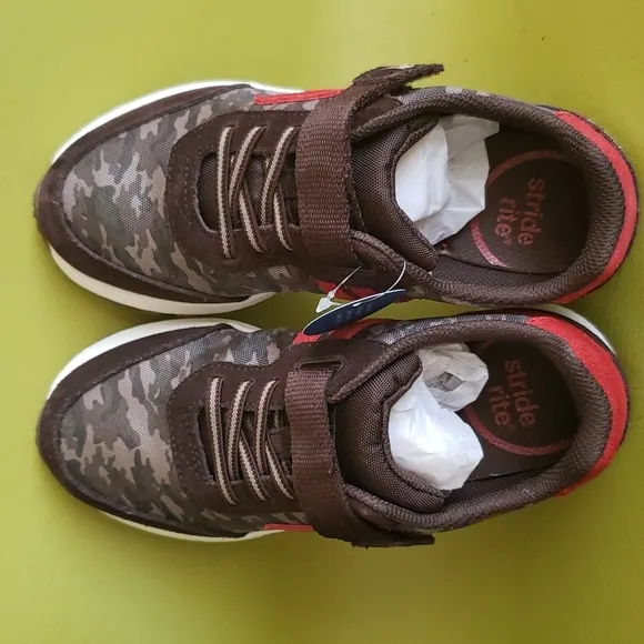 UNISEX M2P ZIPS JOGGER CAMO SNEAKERS