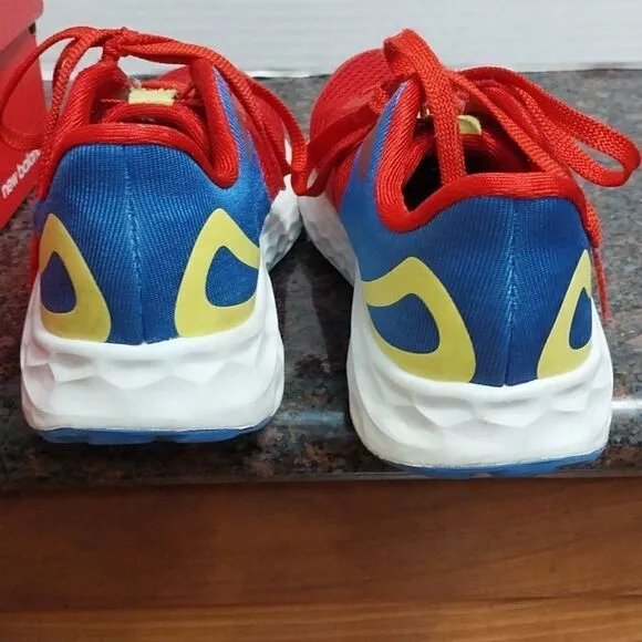 UNISEX New Balance FuelCore Reveal Sneakers...SIZE 1