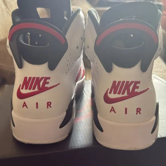 Unisex Red and White AIR JORDAN’S Nike Sneakers men’s size 7 women’s size 9