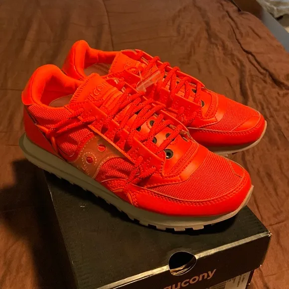 Unisex Red Sneakers by Saucony Brand. NIB!