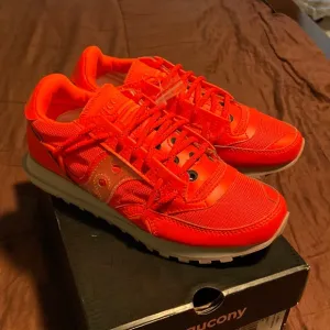 Unisex Red Sneakers by Saucony Brand. NIB!