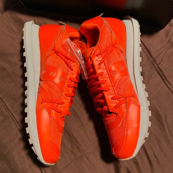 Unisex Red Sneakers by Saucony Brand. NIB!