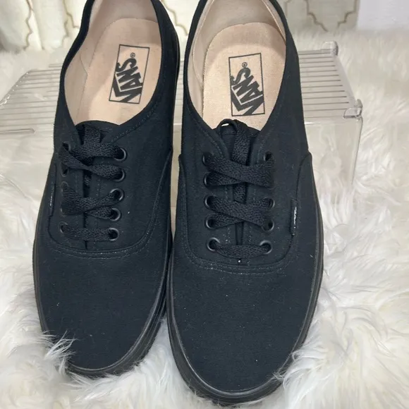 Unisex Vans Black Canvas Sneakers size men 9 women 10.5 like new