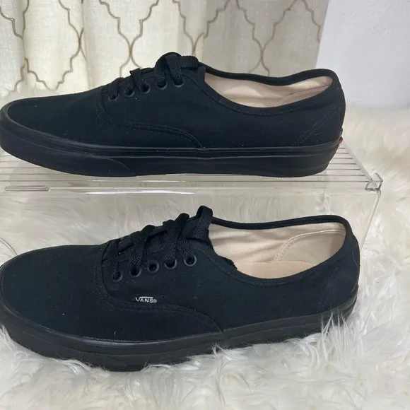 Unisex Vans Black Canvas Sneakers size men 9 women 10.5 like new